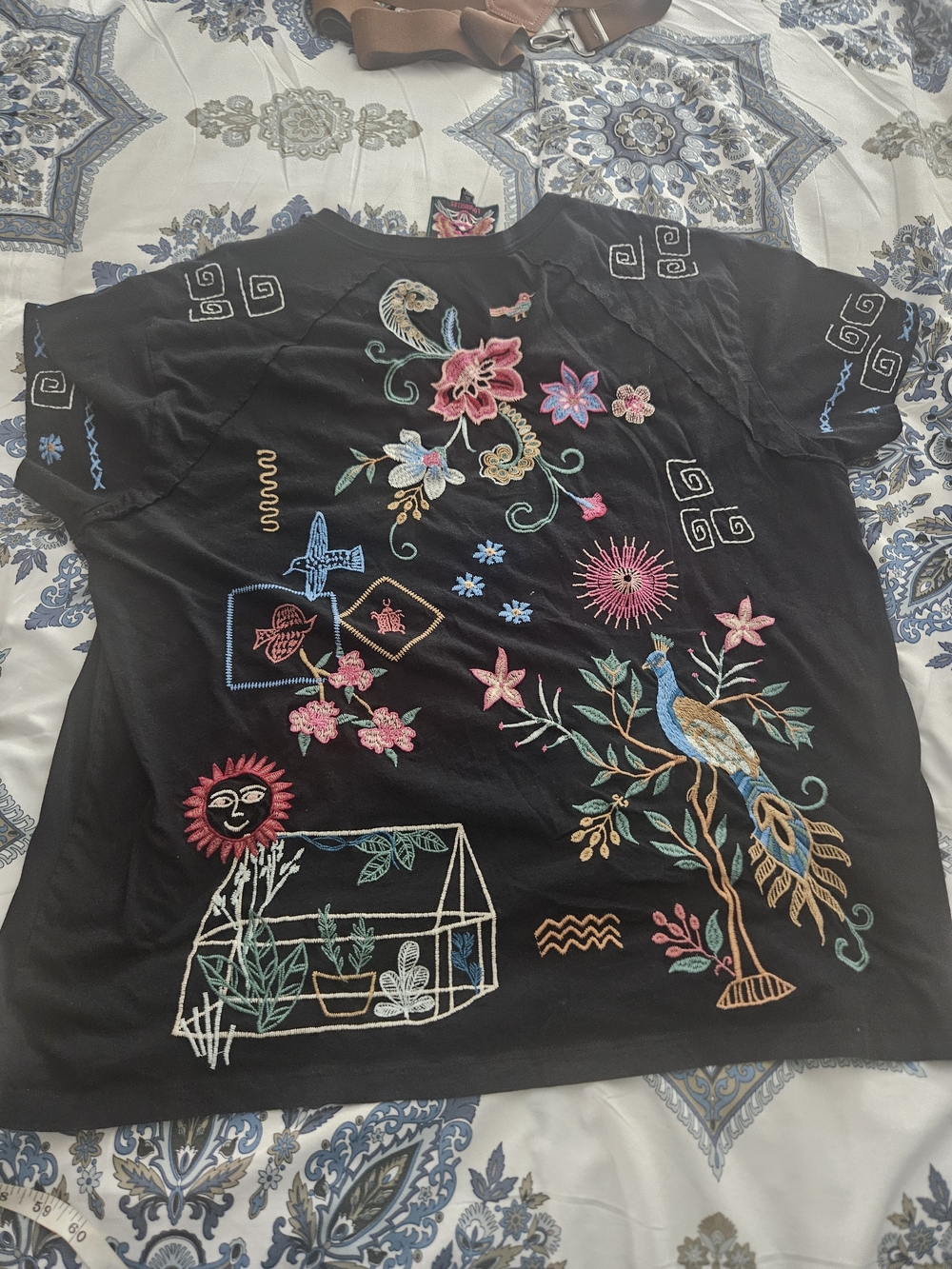 Johnny Was Black Embroidered Short Sleeve Raglan Tee Sz xxl